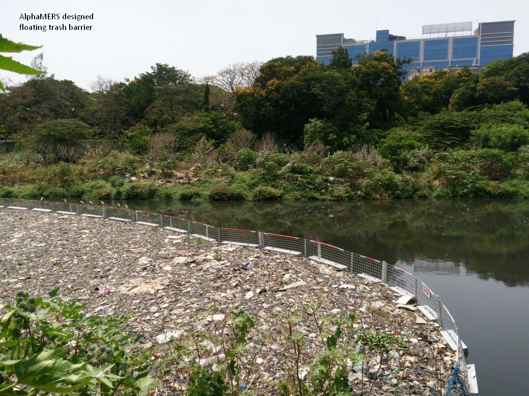 Innovation - A floating trash barrier